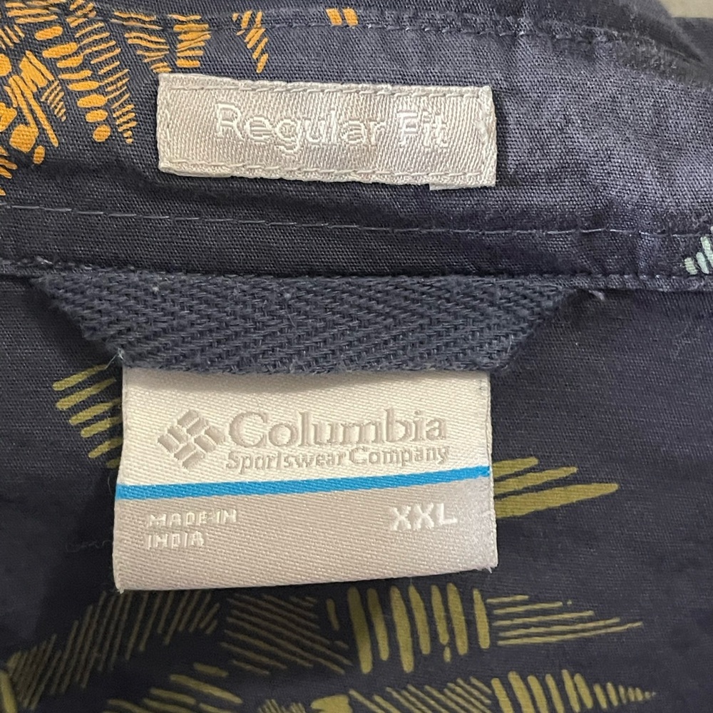 COLUMBIA MENS blue button down camping print short sleeve shirt with print XXL - Picture 7 of 8